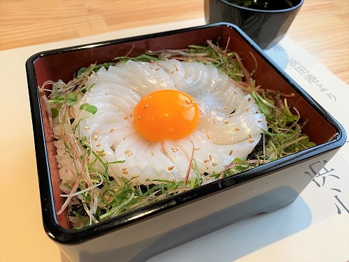 真イカ丼（汁付き）